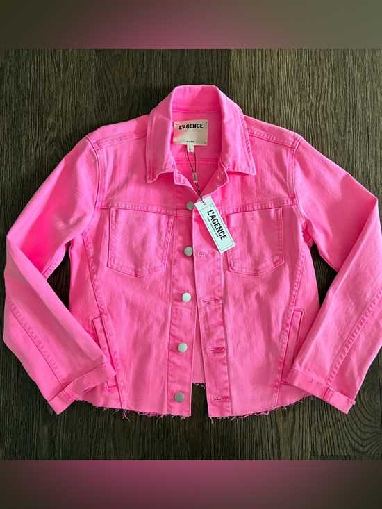 L'AGENCE Jackets & Blazers - L’Agence NWT Jacket, Janelle Jean Jacket in bright Pink! 🩷🌸🩷